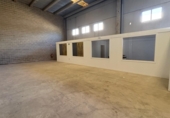 Nave Industrial en alquiler con 200m² en Constantí, Carrer de Centcelles foto