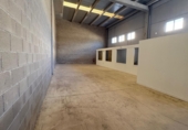 Nave Industrial en alquiler con 200m² en Constantí, Carrer de Centcelles foto