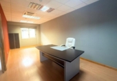 313m² entrepôt industriel pour vente à Beriáin, Polígono Industrial Morea Sur photo