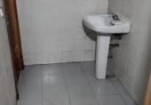 Local comercial en venta con 75m² en Madrid, en la zona de San Juan Bautista, calle de emiliano barral, 28043 foto