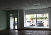 Local comercial en alquiler con 160m² en León, en la zona de San Lorenzo - La Palomera - San Mamés, Calle Joaquín González Vecín foto