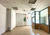 261m² commercial premises for sale in Valencia, photo