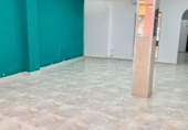 Local comercial en venta con 106m² en Orihuela foto