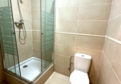 261m² commercial premises for sale in Valencia photo