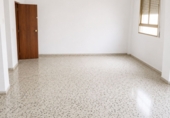 90m² commercial premises for sale in Jaén photo
