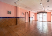 85m² commercial premises for sale in Ogíjares, Calle Pino photo