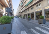 500m² offices for sale in Granada, in the area of San Antón Neighborhood, Calle Pino photo