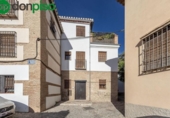 335m² building for sale in Granada, in the area of Albaicín, Placeta del Cristo de las Azucenas photo