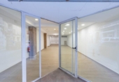 84m² commercial premises for sale in Granada, in the area of Royal Hospital Neighborhood, Avenida de la Constitución photo