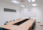 Gimnasio en venta con 240m² en Zaragoza, en la zona de Delicias, avenida navarra foto