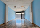 Local comercial en venta con 61m² en Bollullos de la Mitación, Avenida de Aznalcázar foto