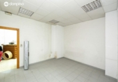 Local comercial en venta con 360m² en Granada foto
