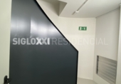 Local comercial en venta, traspaso con 8m² en l'Hospitalet de Llobregat, en la zona de Sant Josep, Avinguda de Ventura Gassol foto