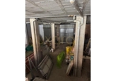 Local comercial en venta con 400m² en Lérida, Carrer Saturn foto