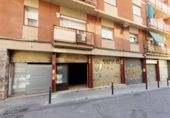 Local comercial en venta con 56m² en Barcelona foto