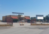 736m² restaurant for sale in Valdepeñas, photo
