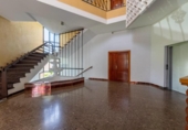 Local comercial
en venda
amb 123m² a Marbella, Calle Poeta José María Cano foto