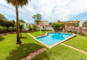 Local comercial
en venda
amb 123m² a Marbella, Calle Poeta José María Cano foto