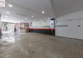 Local comercial en venta con 218m² en Maracena, Calle de los Zarcillos foto