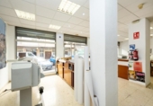 Local comercial en venta con 360m² en Granada, Carretera de Purchil foto