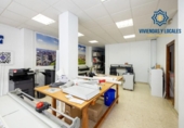 Local comercial en venta con 360m² en Granada, Calle Virgen Blanca foto