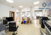 Local comercial en venta con 360m² en Granada, Calle Virgen Blanca foto