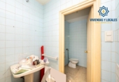 Local comercial en venta con 360m² en Granada, Calle Virgen Blanca foto