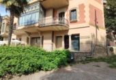 Local comercial en venta con 193m² en Manresa, en la zona de Valldaura, Carretera de Cardona foto