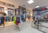 Local comercial en venta con 132m² en Dúrcal, Calle Escribano foto