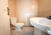 Local comercial en venta con 40m² en Figueras, Carrer Gran Bretanya foto