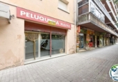 Local comercial en venta con 40m² en Figueras, Carrer Gran Bretanya foto