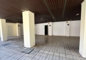 Local comercial en traspaso en Marbella foto