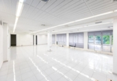 Oficina en venta con 554m² en Granada, en la zona de Barrio del Boquerón, Calle Santa Paula foto
