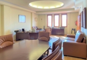 Oficinas en venta con 177m² en Albolote, Calle Motril foto