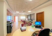 Oficinas en venta con 177m² en Albolote, Calle Motril foto