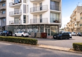 Local comercial en venta con 370m² en Manacor, Carrer Santa Catalina Tomás foto