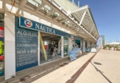 Local comercial en venta con 200m² en Denia foto