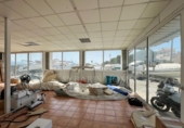 Local comercial en venta con 200m² en Denia foto