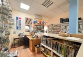 Local comercial en venta con 200m² en Denia foto