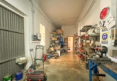 Local comercial en venta con 200m² en Denia foto