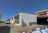 Local comercial en venta con 200m² en Denia foto