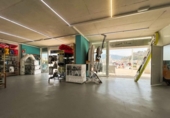 Local comercial en venta con 200m² en Denia foto