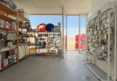 Local comercial en venta con 200m² en Denia foto
