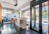 Local comercial en venta con 127m² en Madrid, en la zona de Pueblo Nuevo, Calle de Luis Ruiz foto