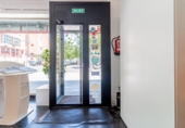 Local comercial en venta con 127m² en Madrid, en la zona de Pueblo Nuevo, Calle de Luis Ruiz foto