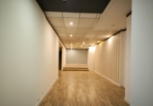 Local comercial en venta con 400m² en Vitoria, en la zona de Ariznabarra foto