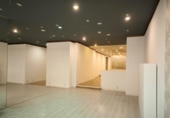 Local comercial en venta con 400m² en Vitoria, en la zona de Ariznabarra foto