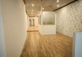 Local comercial en venta con 400m² en Vitoria, en la zona de Ariznabarra foto