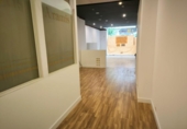 Local comercial en venta con 400m² en Vitoria, en la zona de Ariznabarra foto