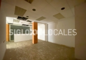 Local comercial en venta, traspaso con 235m² en Badalona, en la zona de Puigfred, Carrer dels Apenins foto